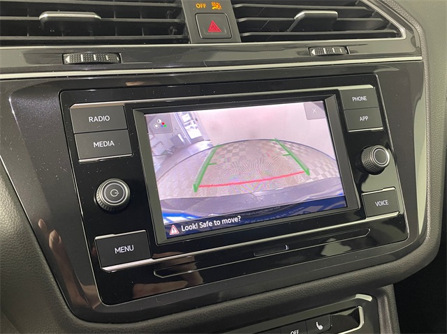 Vehicle image 11 of 25