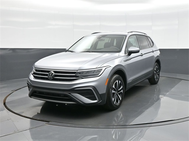 Vehicle image 1 of 33