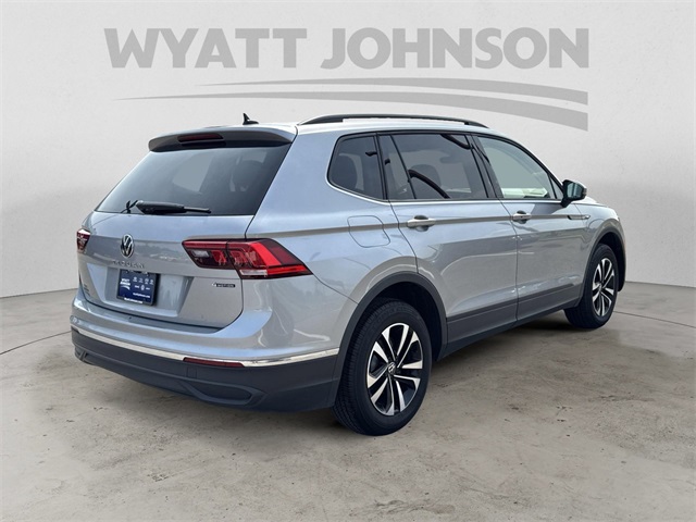 Vehicle image 5 of 35