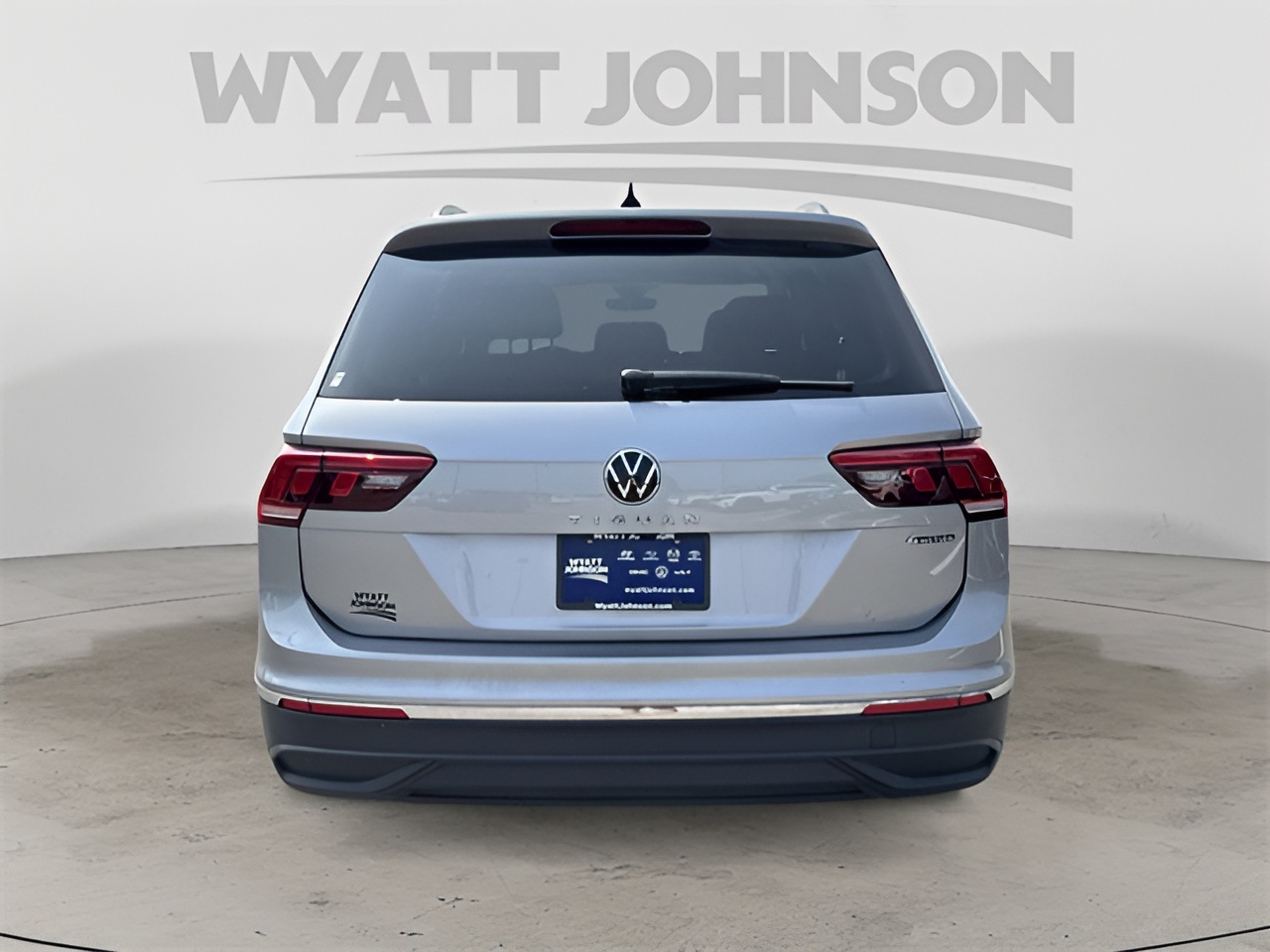 Vehicle image 33 of 35