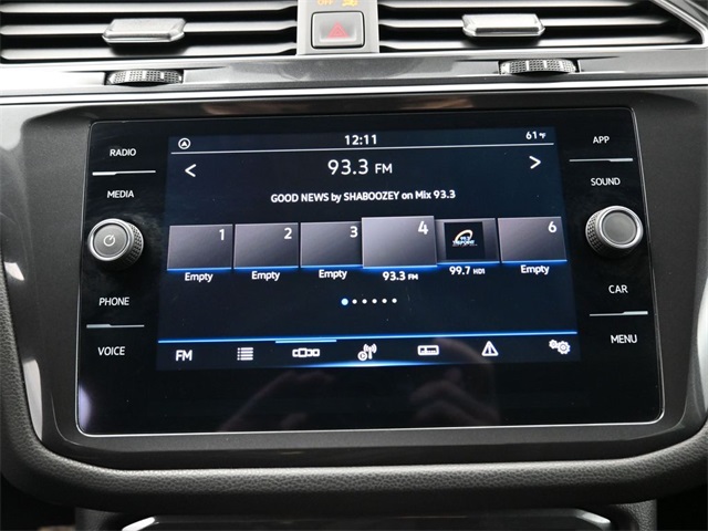Vehicle image 18 of 33