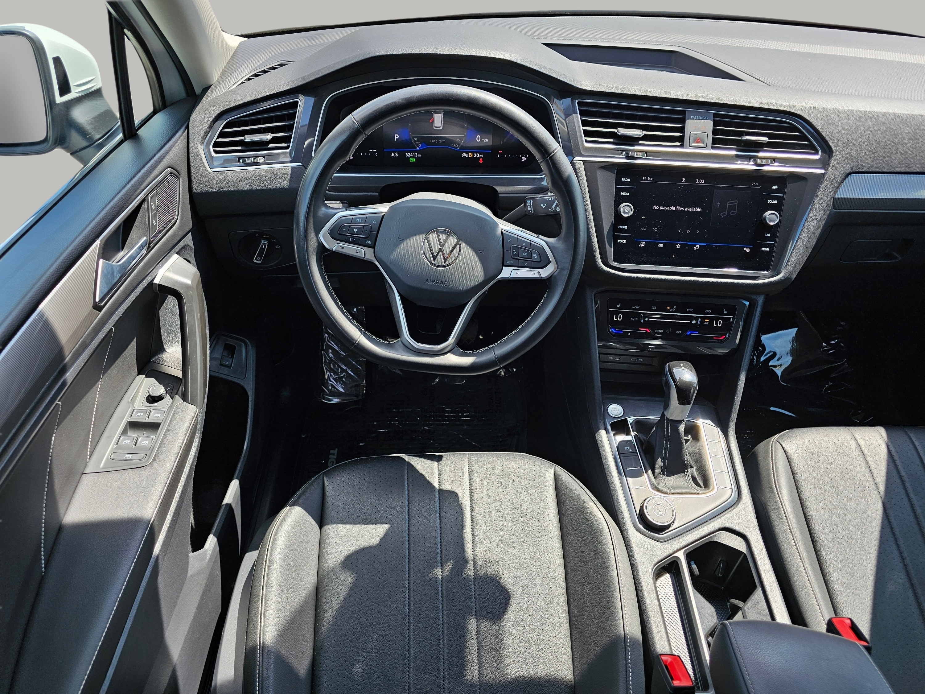 2024 Volkswagen Tiguan SE Image 16 of 30