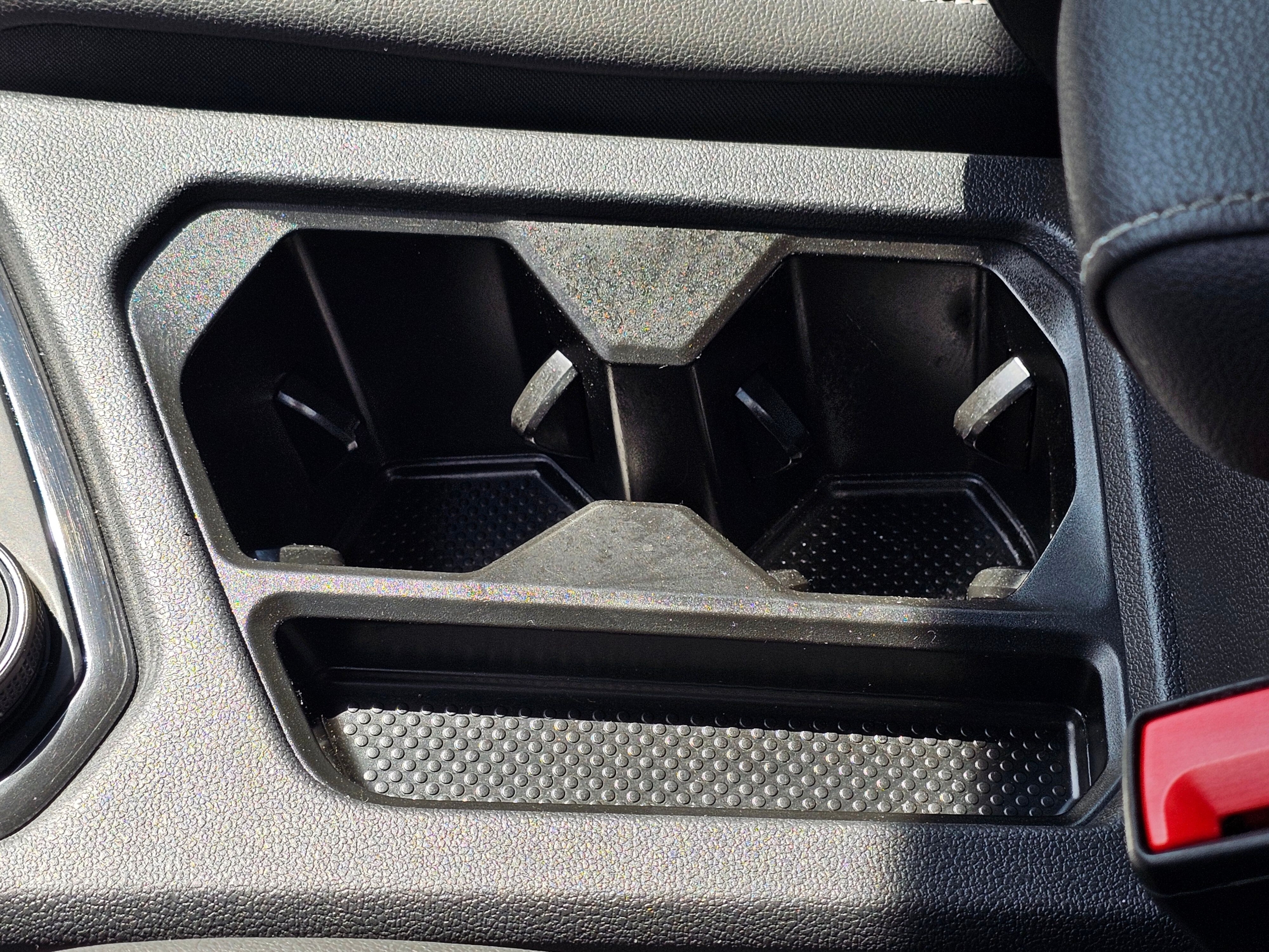 2024 Volkswagen Tiguan SE Image 25 of 30