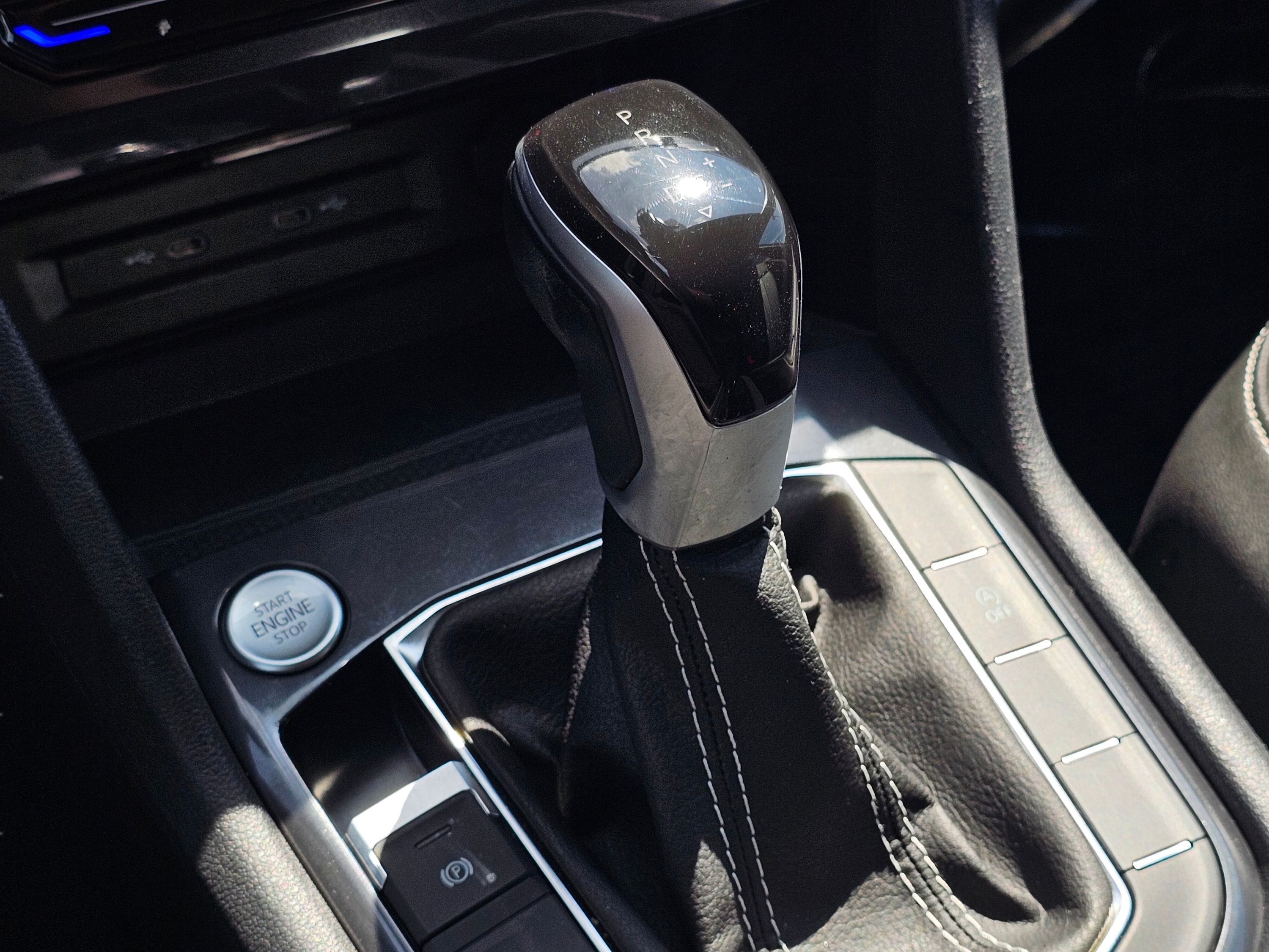 2024 Volkswagen Tiguan SE Image 23 of 30