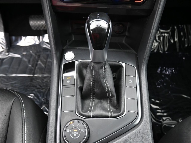 Vehicle image 24 of 35