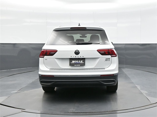Vehicle image 6 of 35