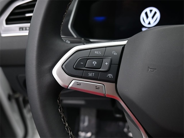 Vehicle image 16 of 35