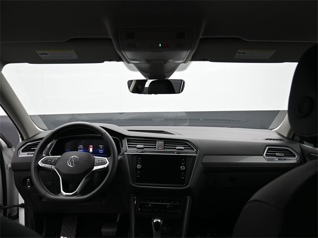 Vehicle image 26 of 35