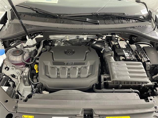 Vehicle image 7 of 24