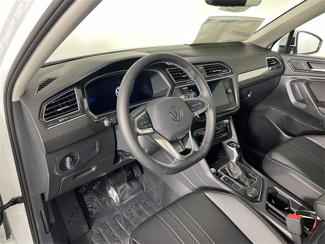 Vehicle image 12 of 24