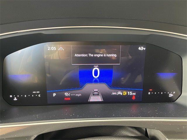 Vehicle image 13 of 24