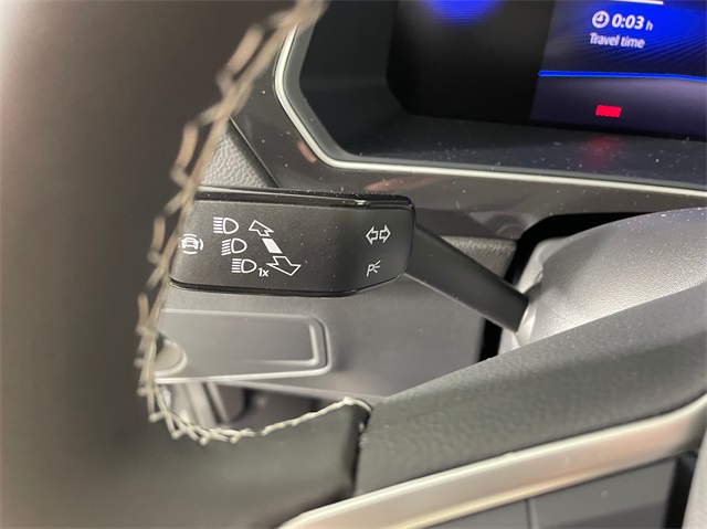 Vehicle image 15 of 25