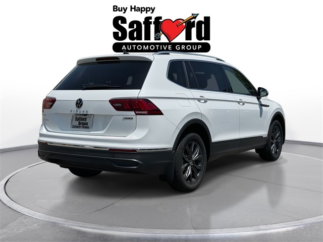 Vehicle image 4 of 19