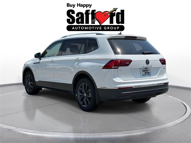 Vehicle image 6 of 19