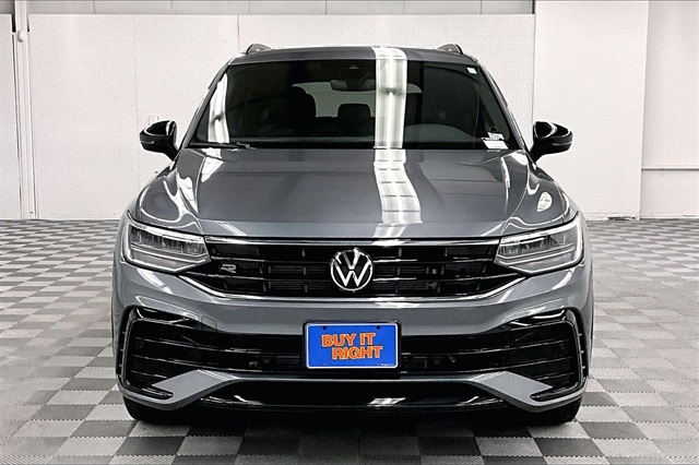Vehicle image 2 of 44