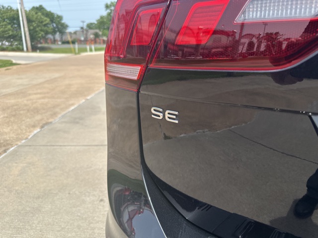Vehicle image 6 of 32