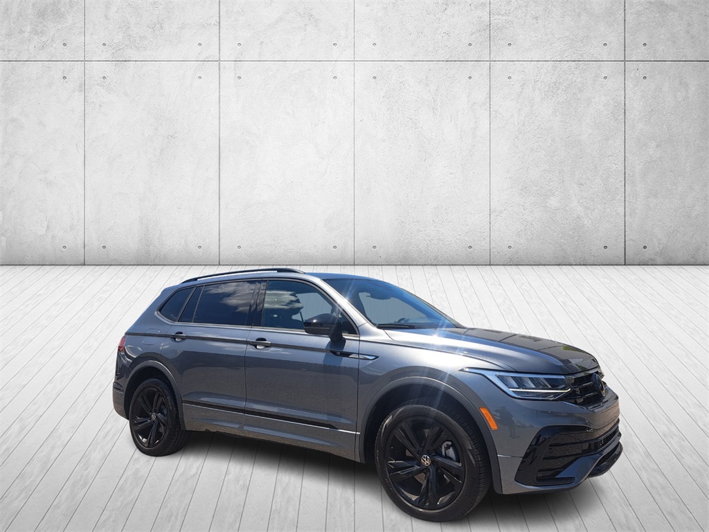 Vehicle image 3 of 29
