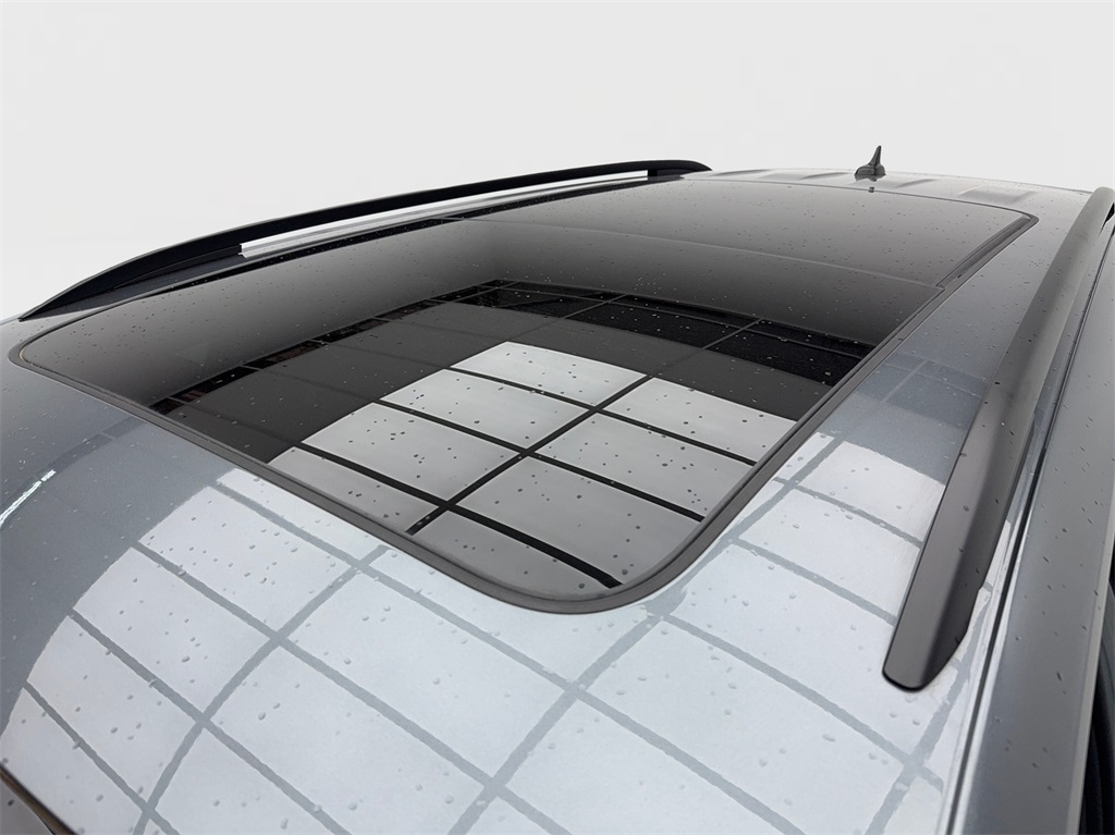 Vehicle image 14 of 61