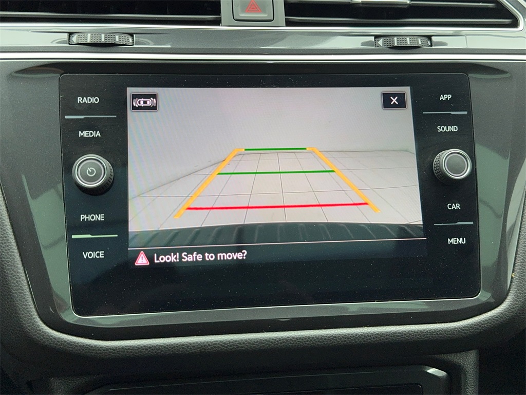 Vehicle image 31 of 61