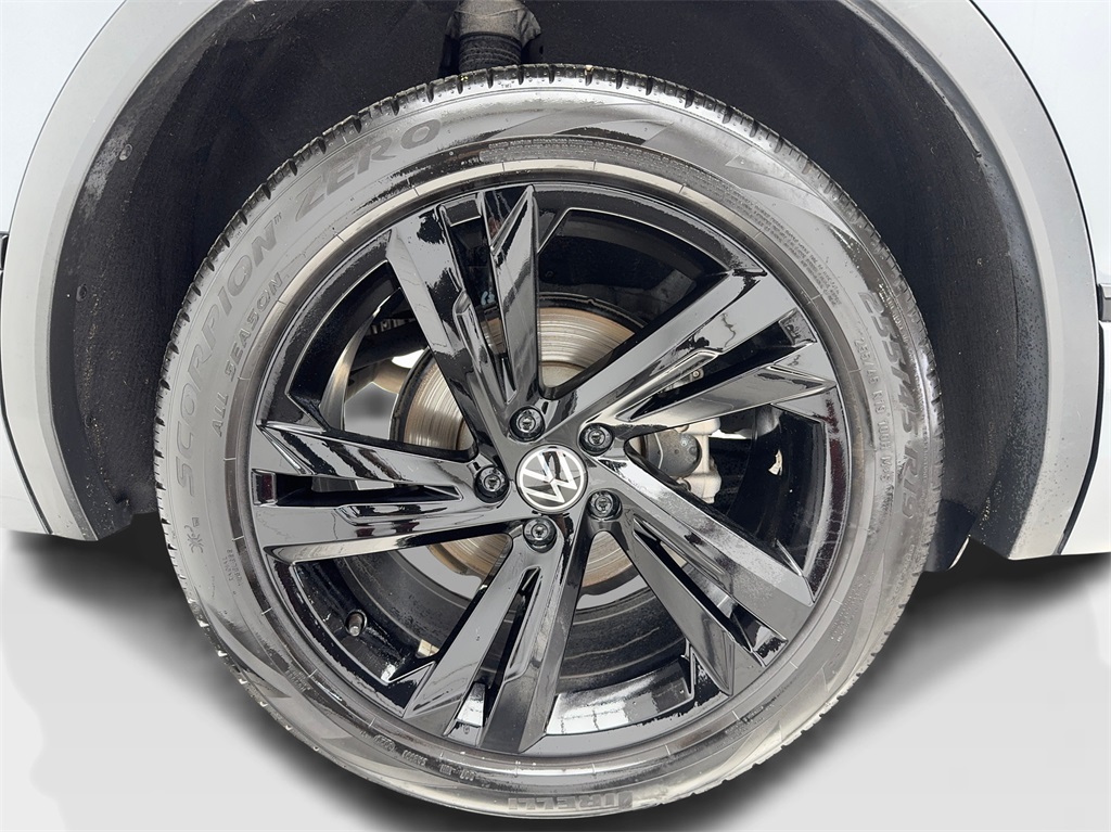 Vehicle image 53 of 61