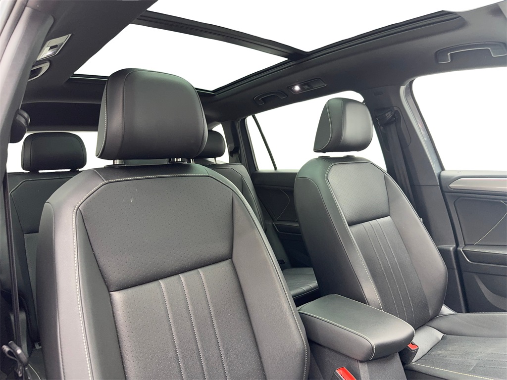 Vehicle image 50 of 61