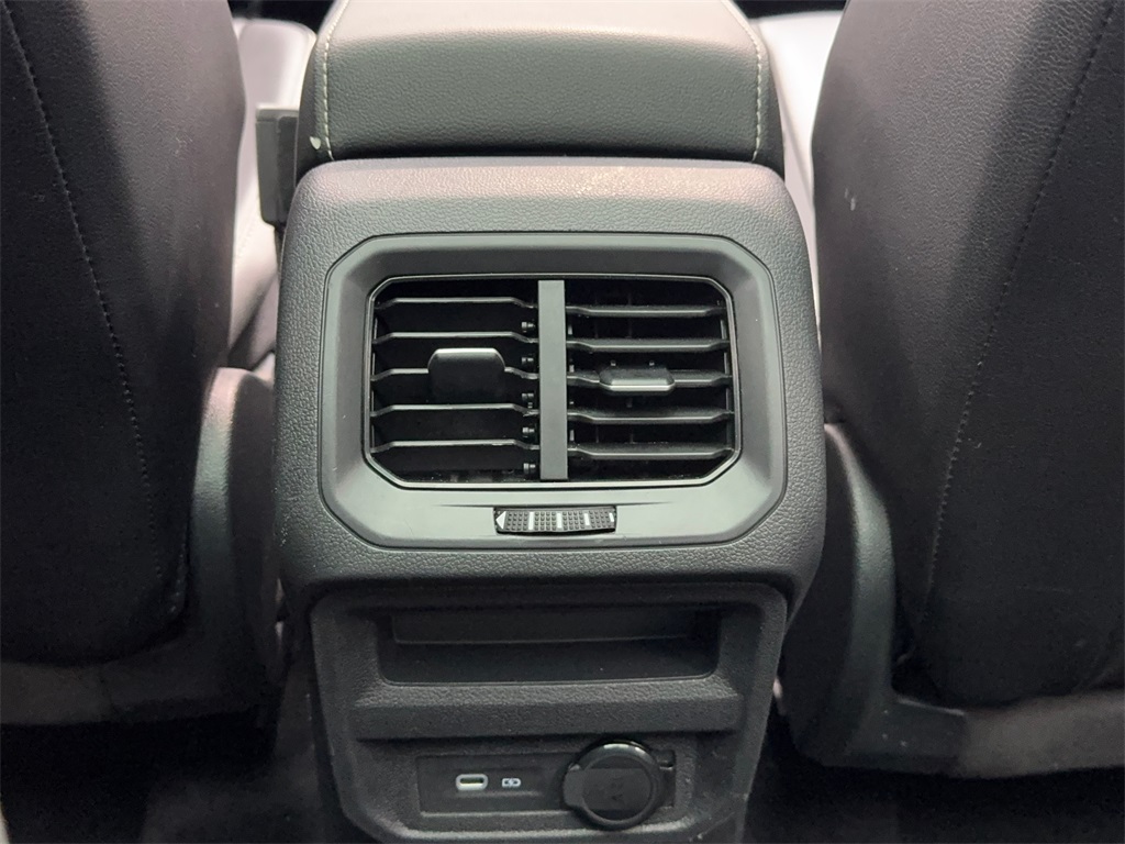 Vehicle image 23 of 61