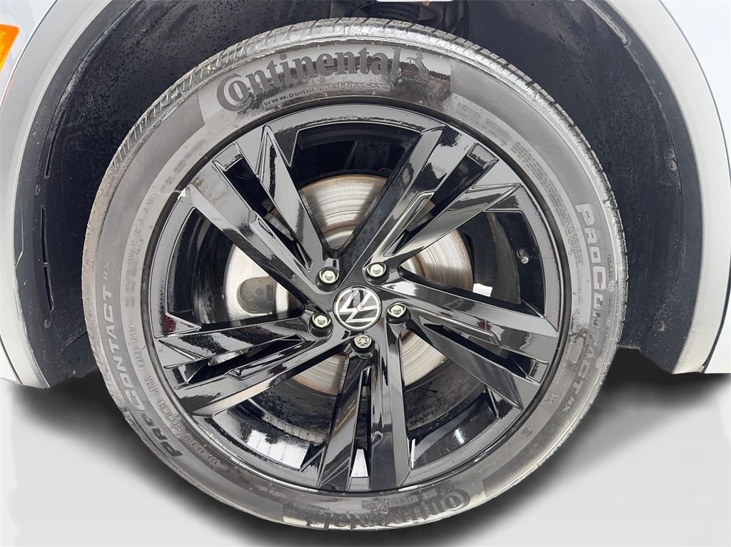 Vehicle image 55 of 61