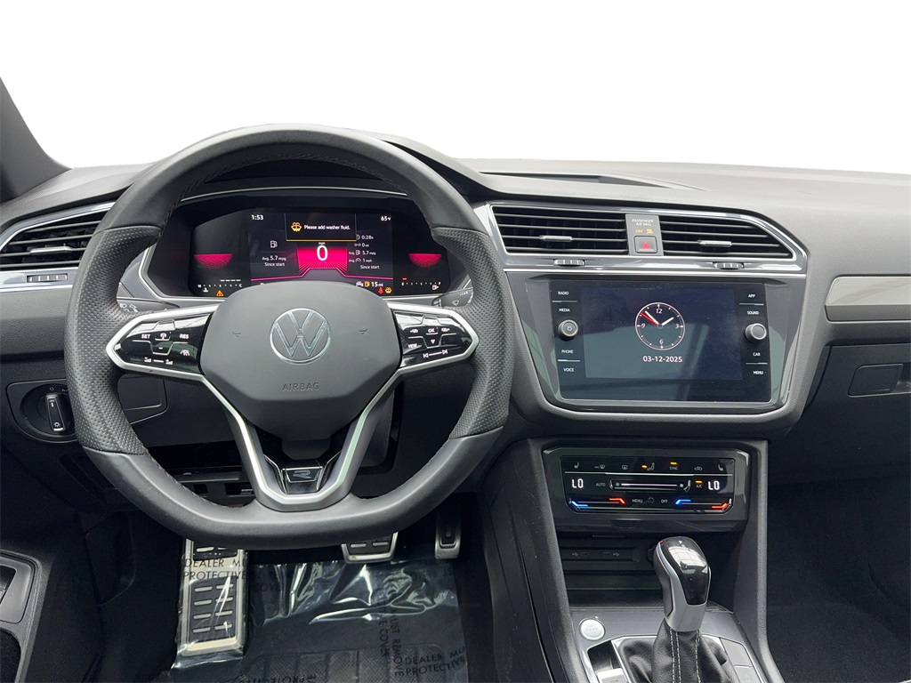Vehicle image 18 of 61
