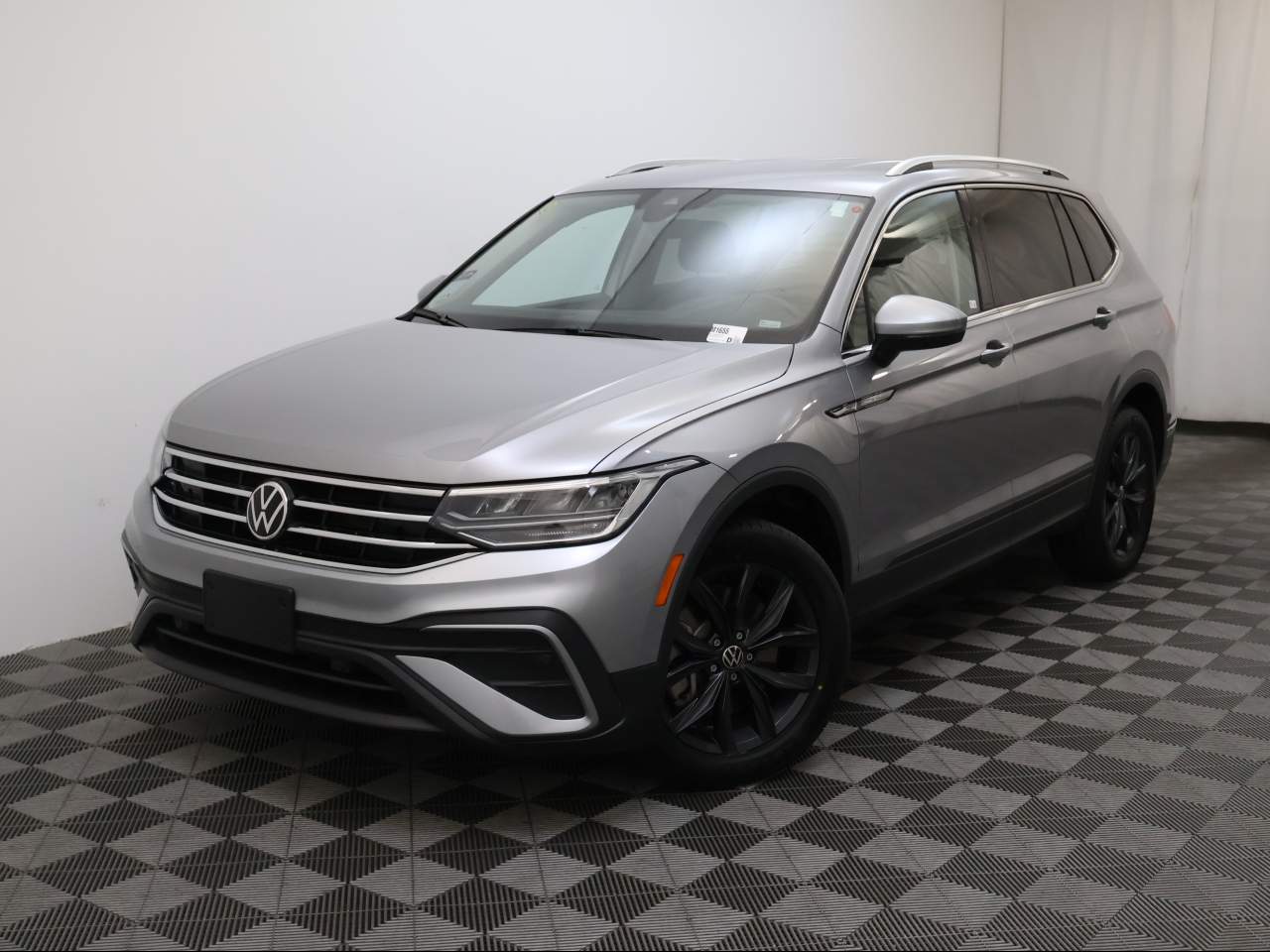 Vehicle image 1 of 16