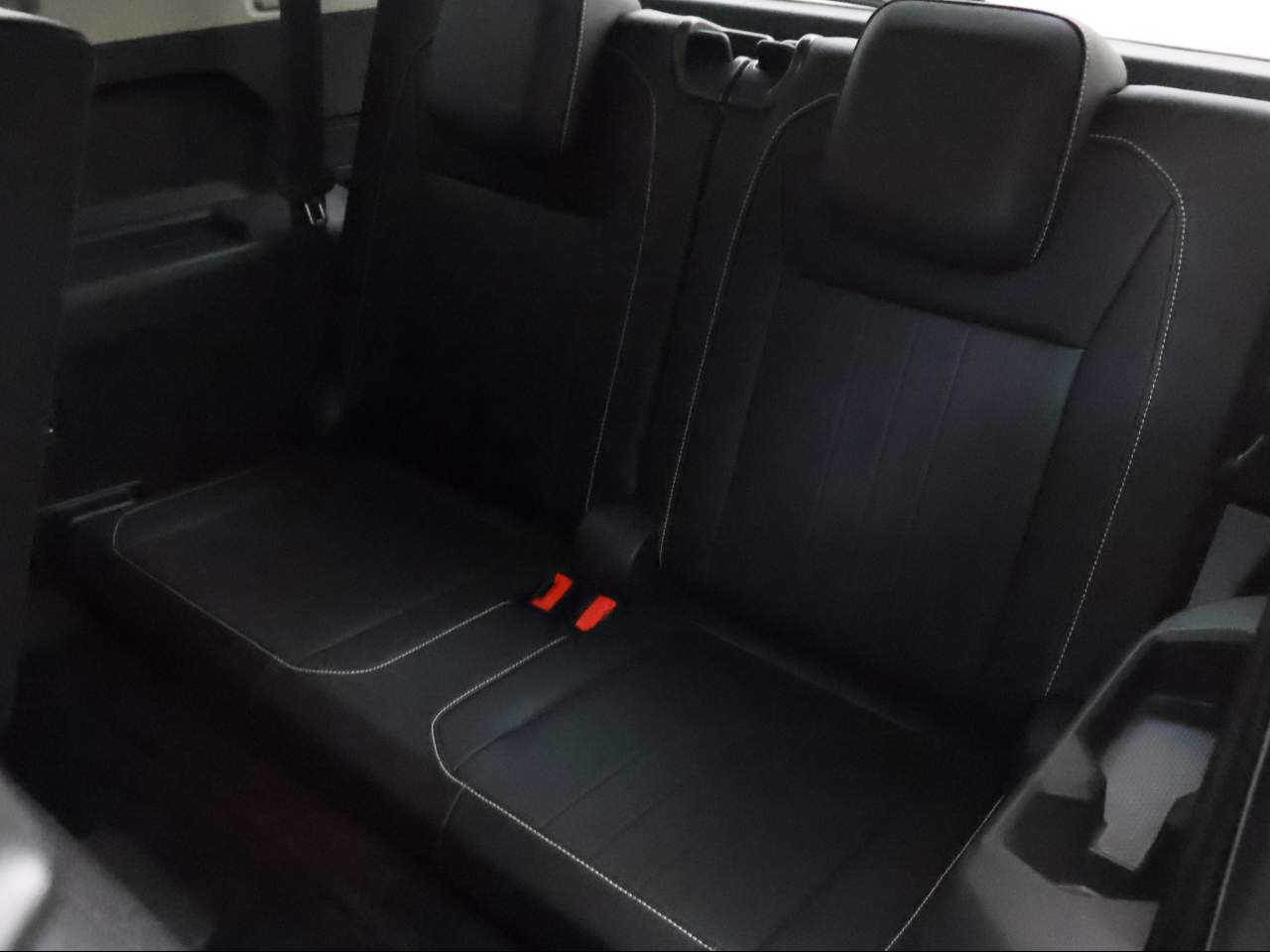 Vehicle image 10 of 16