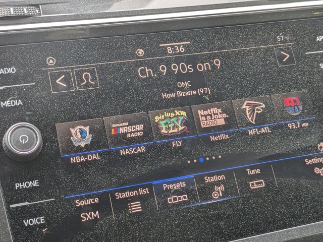 Vehicle image 24 of 40