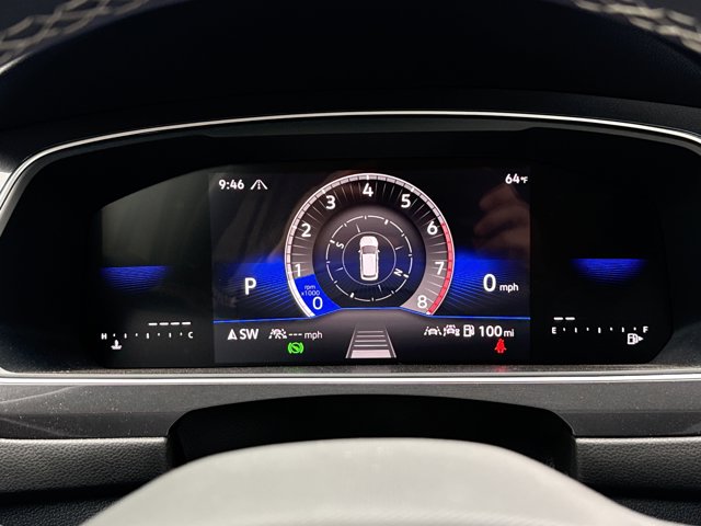 Vehicle image 21 of 28