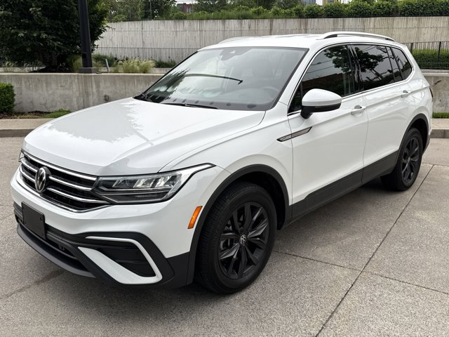 Vehicle image 1 of 28