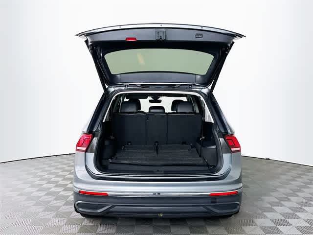 Vehicle image 29 of 35