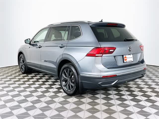 Vehicle image 6 of 35