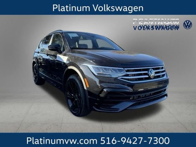 Vehicle image 4 of 15