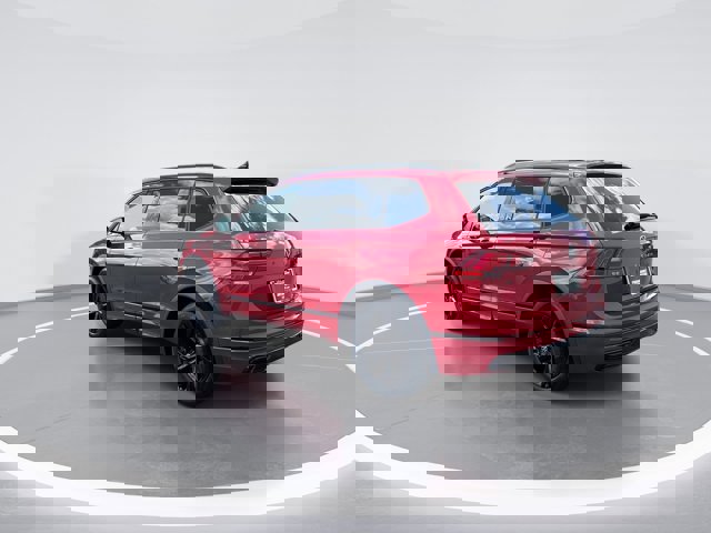 Vehicle image 8 of 33