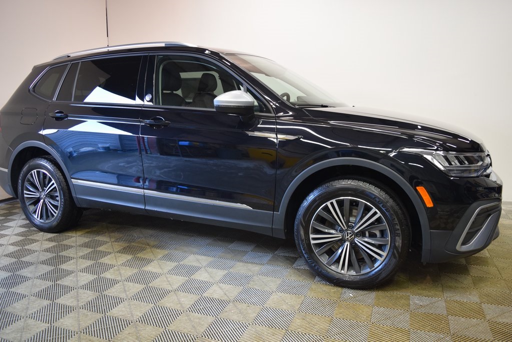 Vehicle image 1 of 14