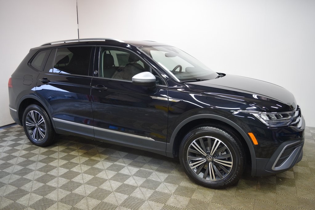 Vehicle image 2 of 14