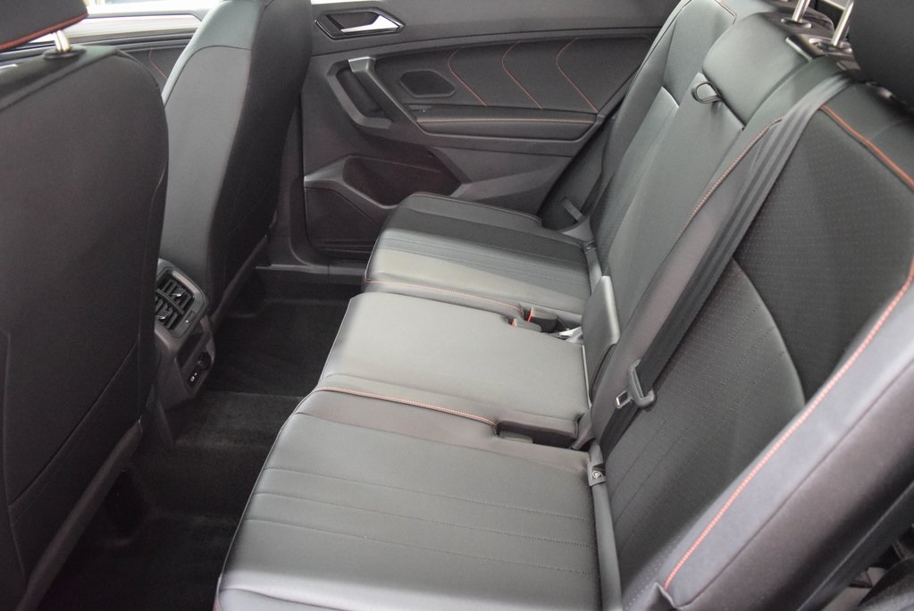 Vehicle image 5 of 14