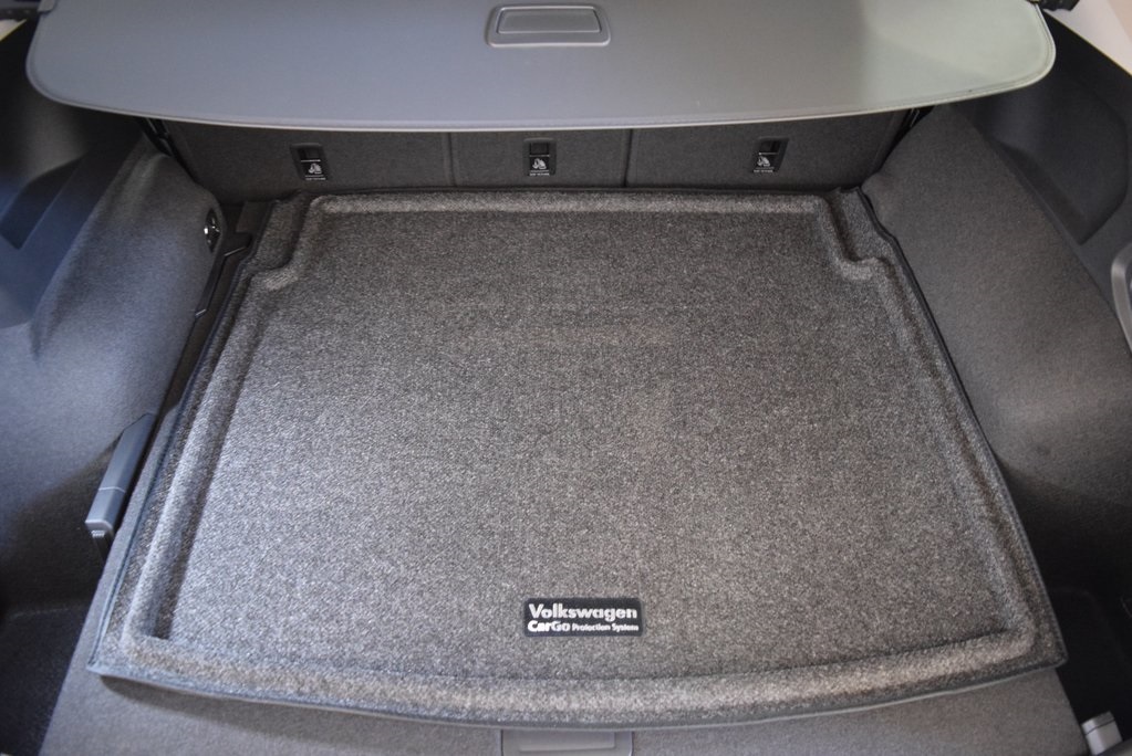 Vehicle image 10 of 14