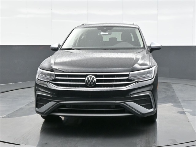 Vehicle image 2 of 15