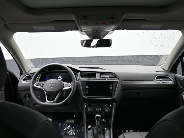 Vehicle image 10 of 15