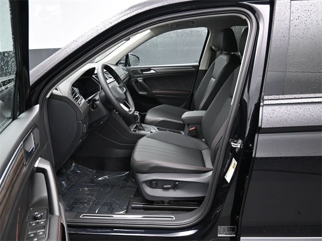 Vehicle image 9 of 15