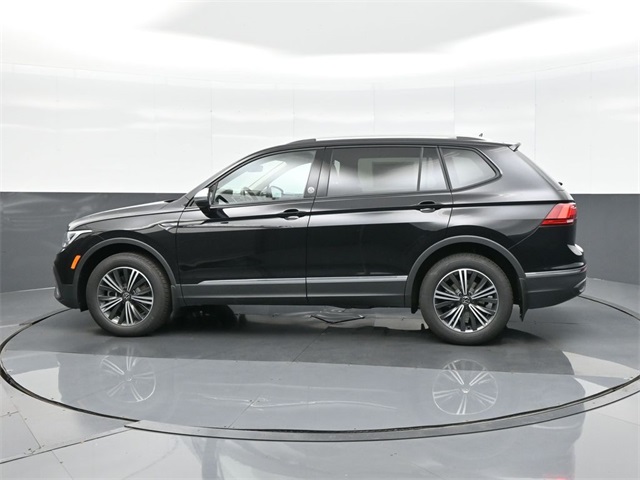 Vehicle image 8 of 15