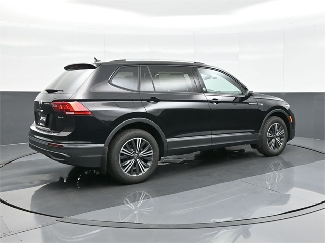 Vehicle image 5 of 15