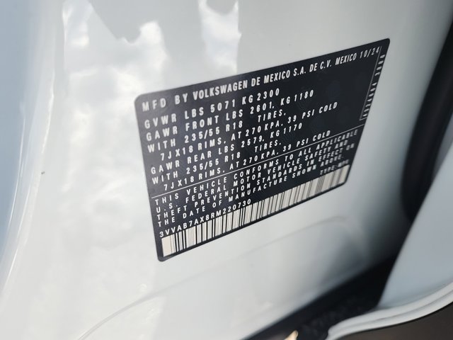 Vehicle image 25 of 30