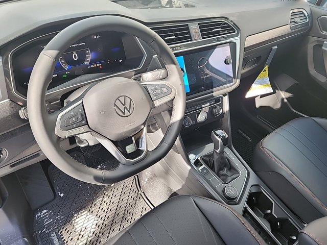 Vehicle image 10 of 30