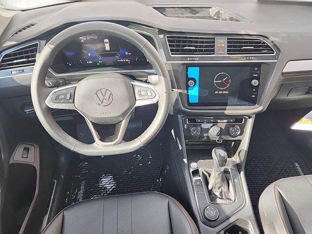 Vehicle image 11 of 30