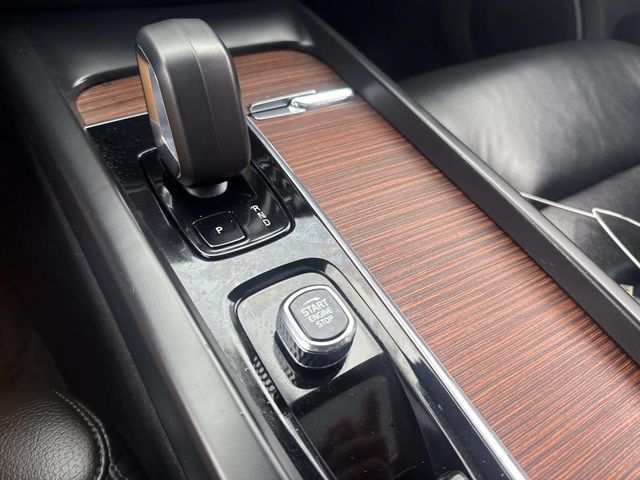 2024 Volvo S60 Plus Dark Theme Image 18 of 35